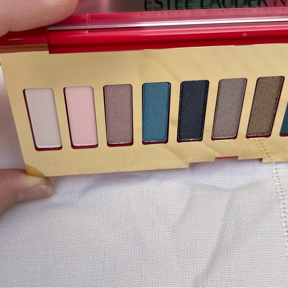 New Estée Lauder Pure Color Envy Eyeshadow and Blush Palette - NUDES